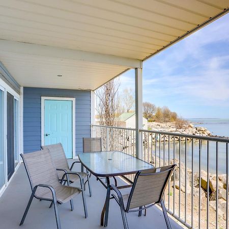 Cozy Lakefront Middle Bass Retreat With Balcony Put-in-Bay Extérieur photo