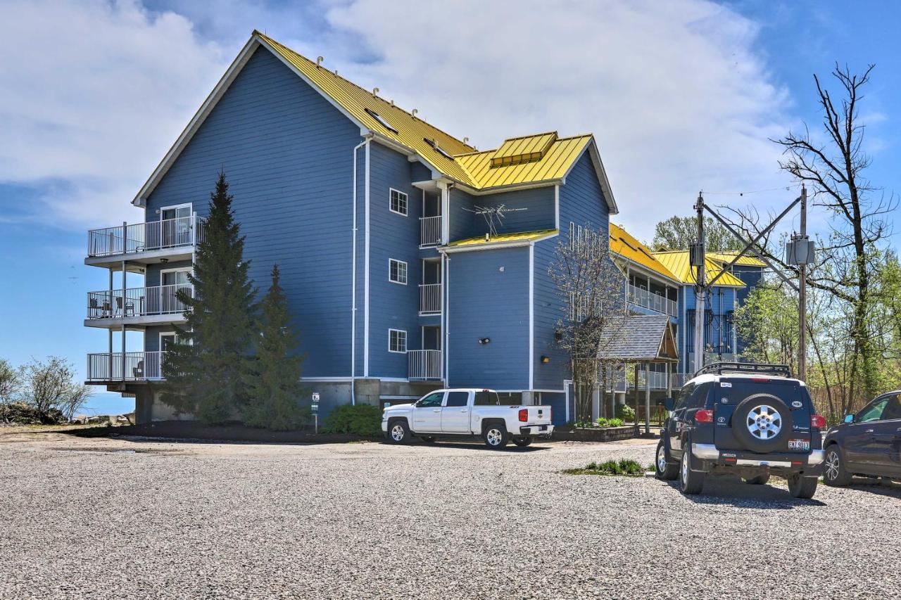 Cozy Lakefront Middle Bass Retreat With Balcony Put-in-Bay Extérieur photo