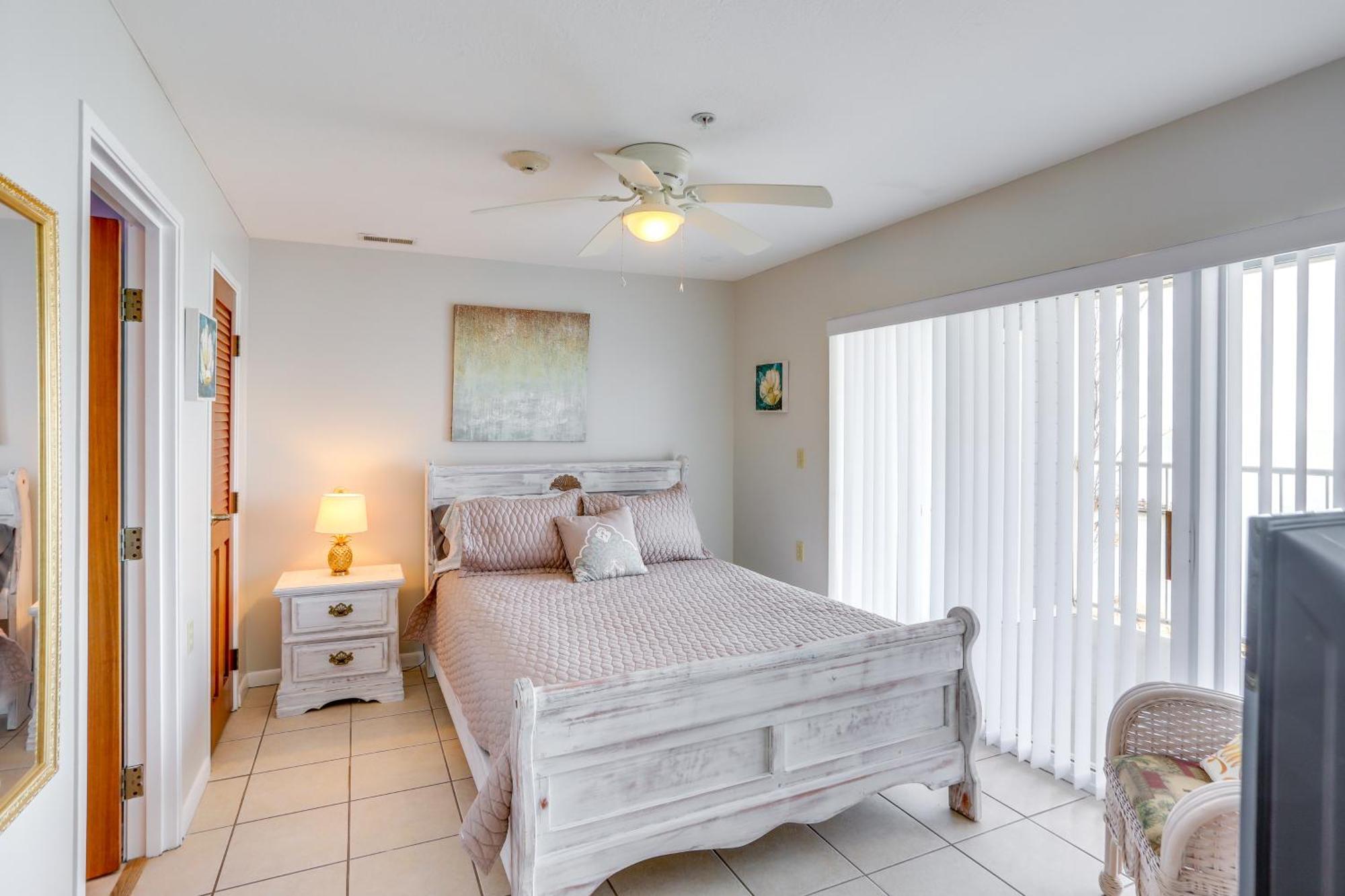 Cozy Lakefront Middle Bass Retreat With Balcony Put-in-Bay Extérieur photo