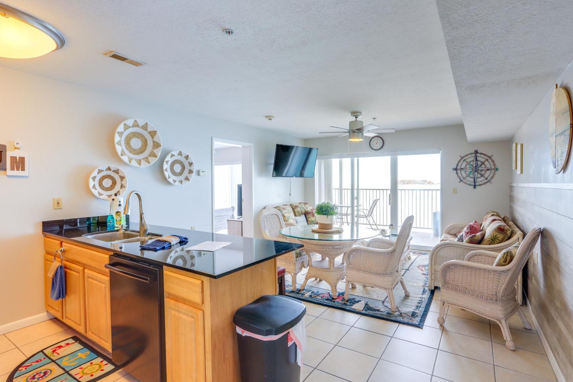 Cozy Lakefront Middle Bass Retreat With Balcony Put-in-Bay Extérieur photo